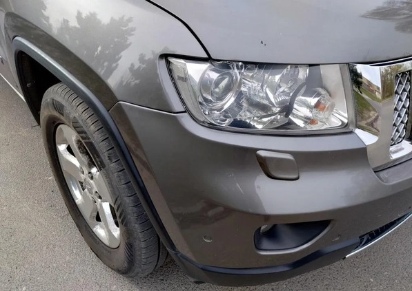 Jeep Grand Cherokee cena 54900 przebieg: 244900, rok produkcji 2012 z Łódź małe 631
